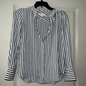 Very pretty Loft blouse, never worn